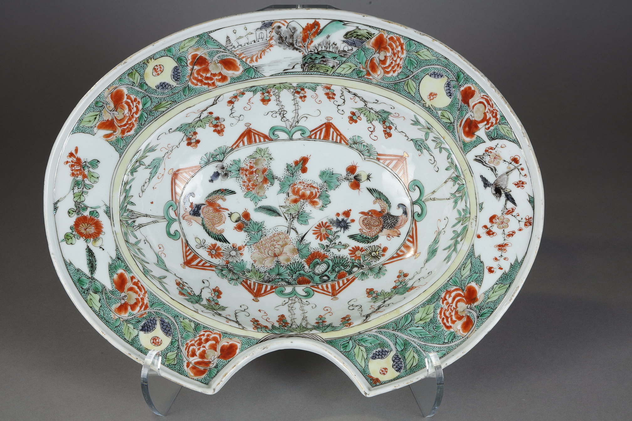 Barber dish Famille Verte porcelain (Occidental shape)